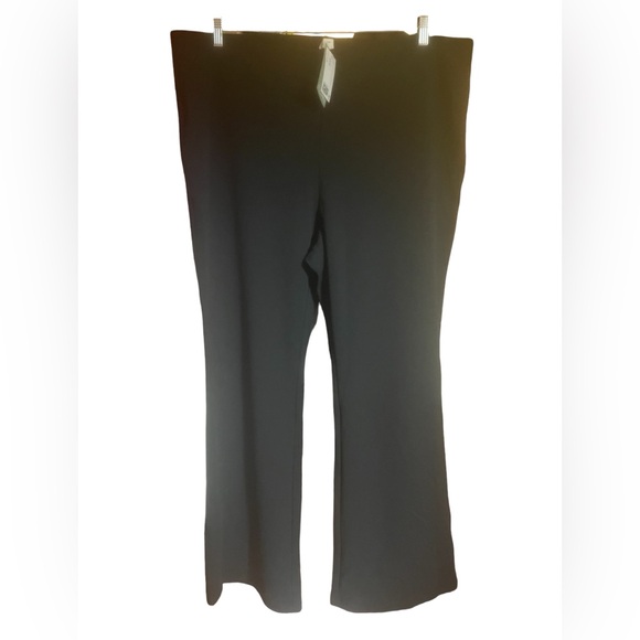 NWT H&M Black Flared Leggings. Size 3X - Picture 2 of 8